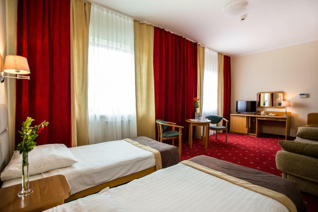 Hotel Orient Краків Екстер'єр фото